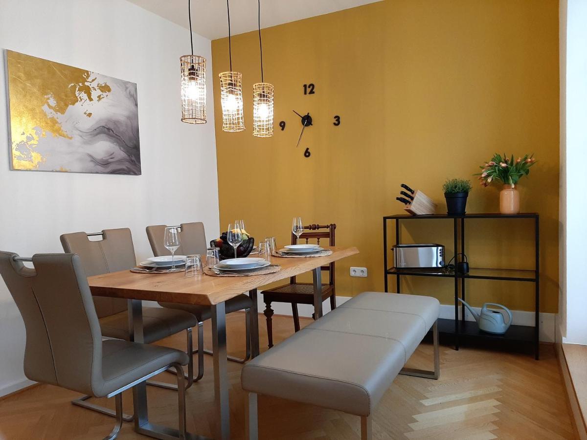 Apartment 4-6 Personen I 80Qm I Altstadt I Dachterasse I Parkplatz Straubing Kültér fotó