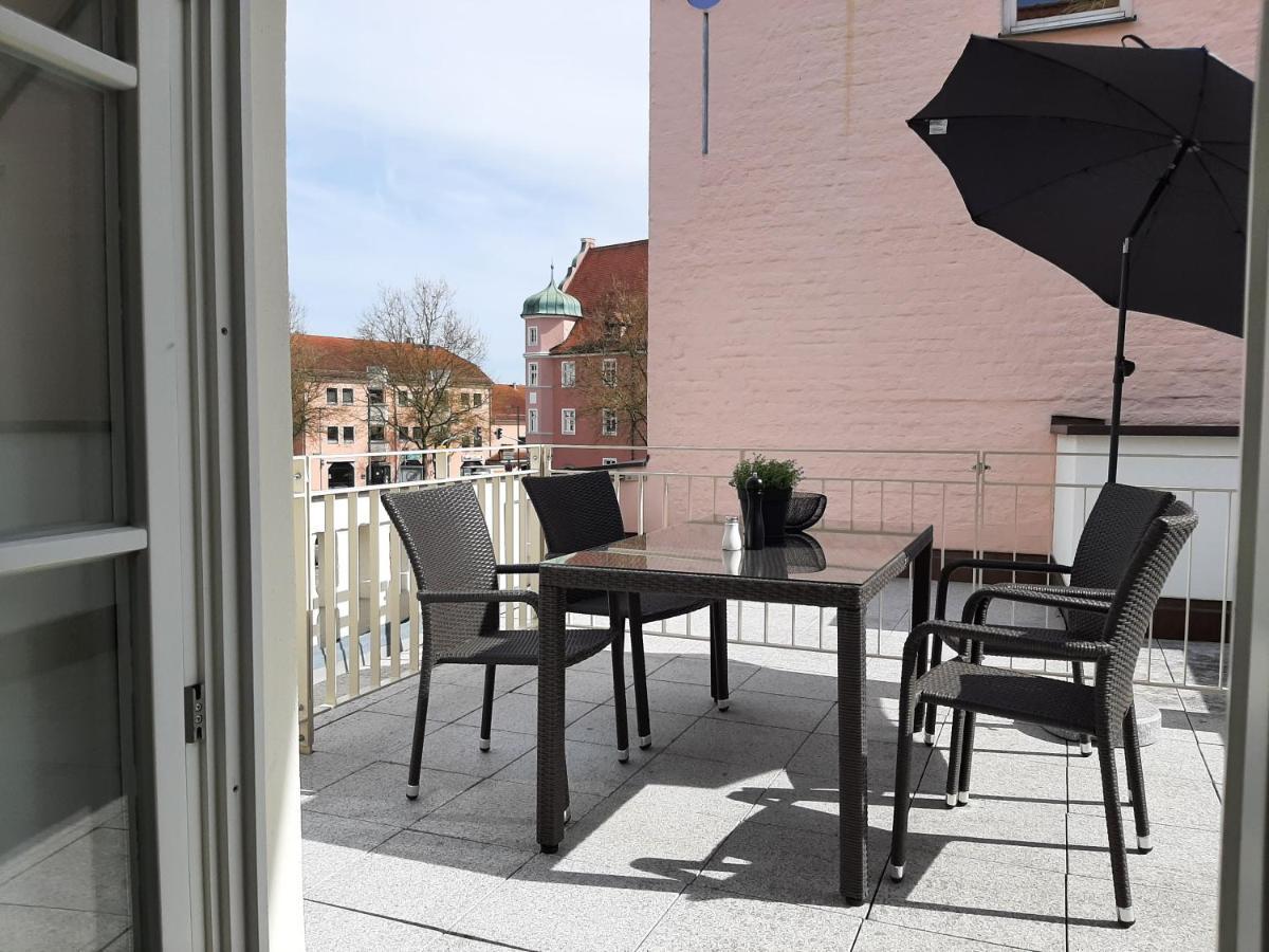 Apartment 4-6 Personen I 80Qm I Altstadt I Dachterasse I Parkplatz Straubing Kültér fotó